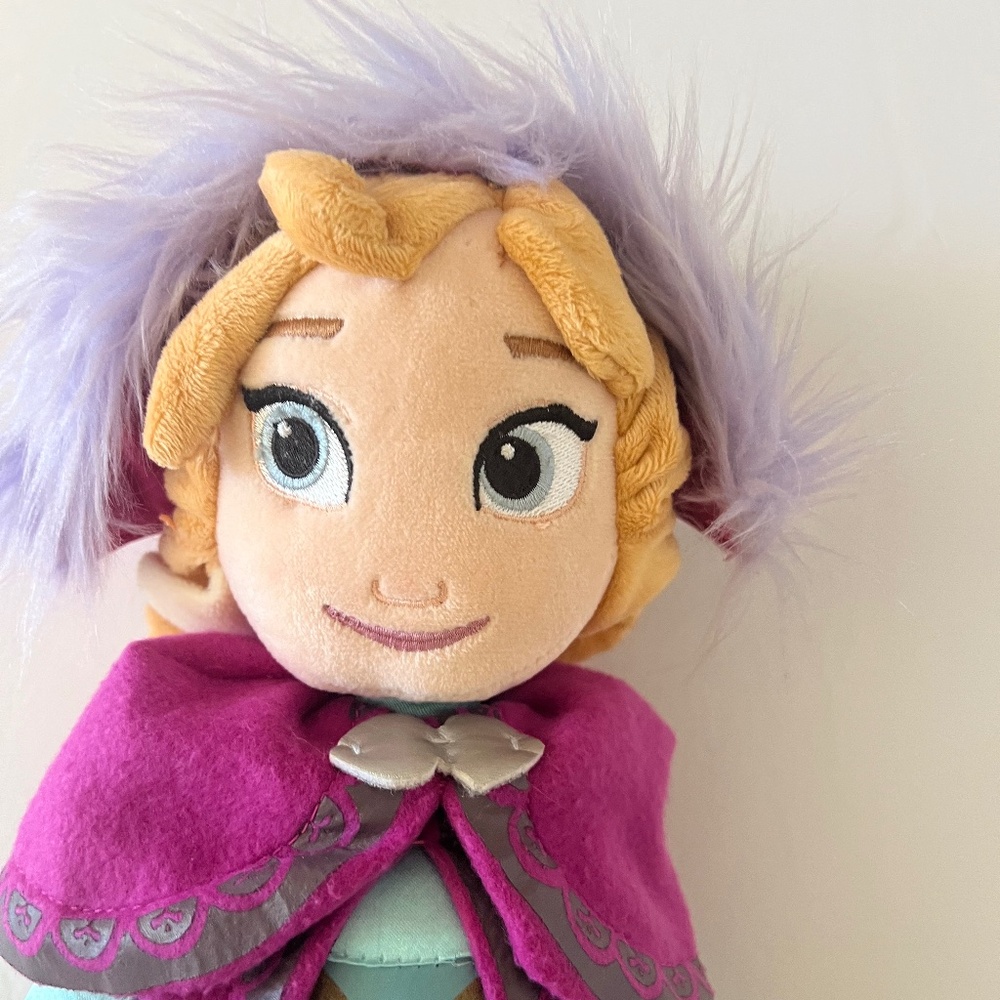 Disney Frozen 20” Doll Plush Soft Doll.